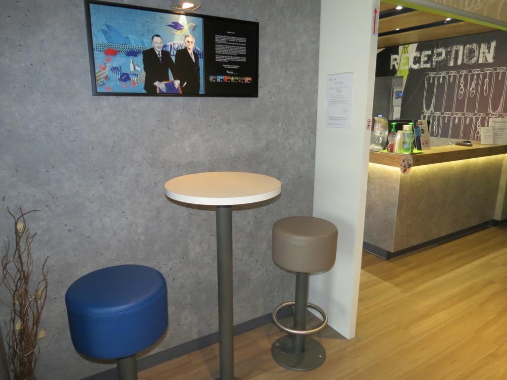 Ibis Budget Remiremont Eksteriør bilde